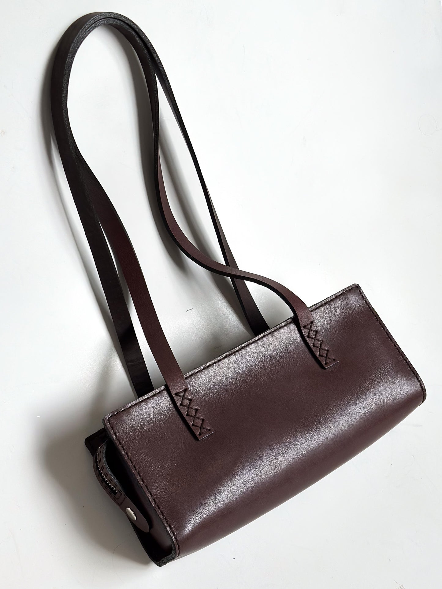 Sanna Leather Karatara handbag
