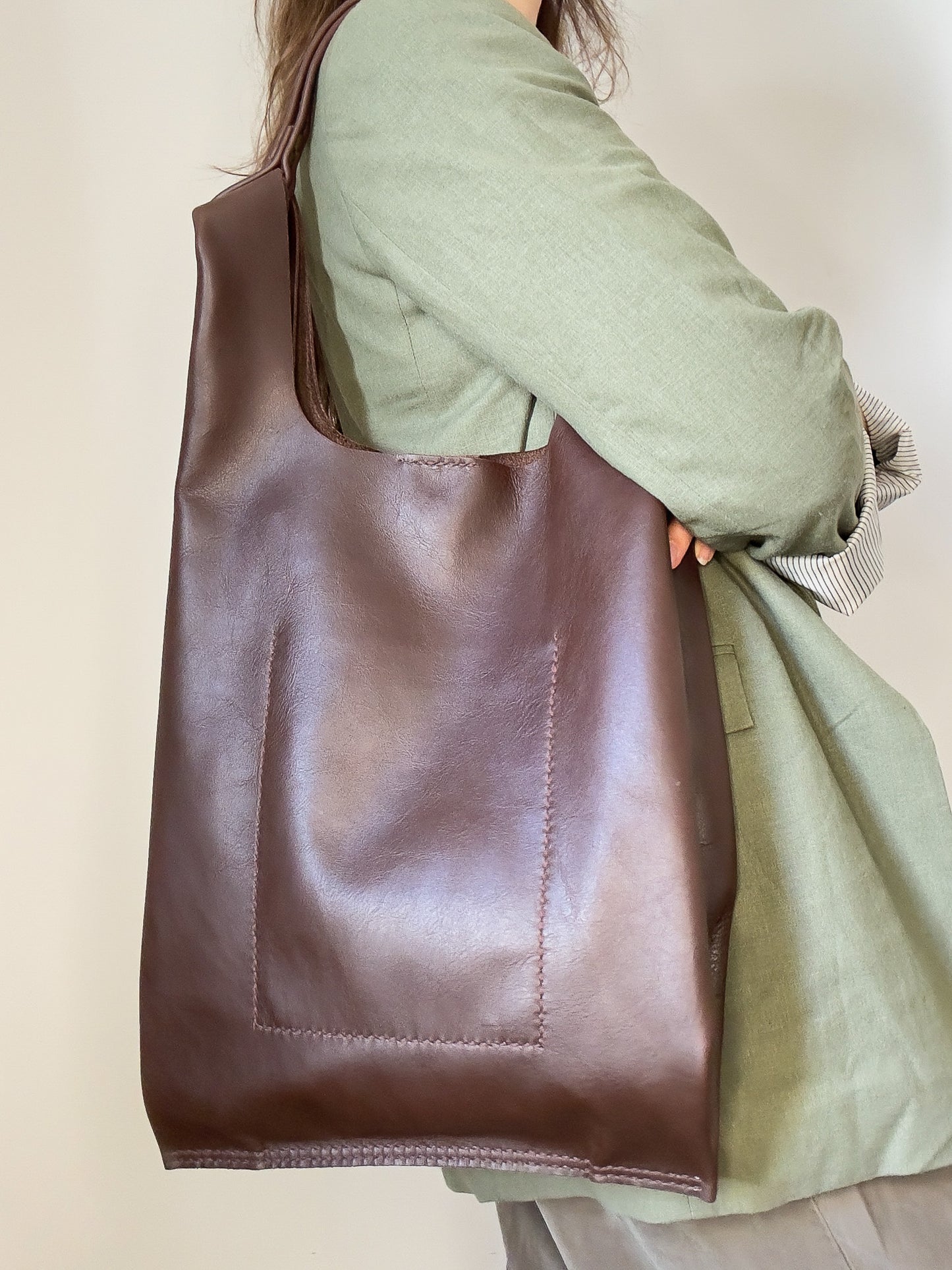 Sanna Leather Kowloon shopper bag