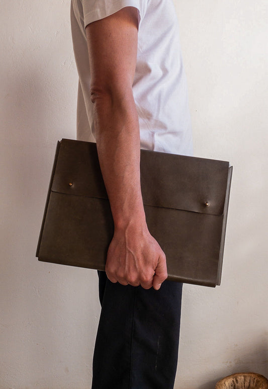 Sanna Leather Laptop Sleeve