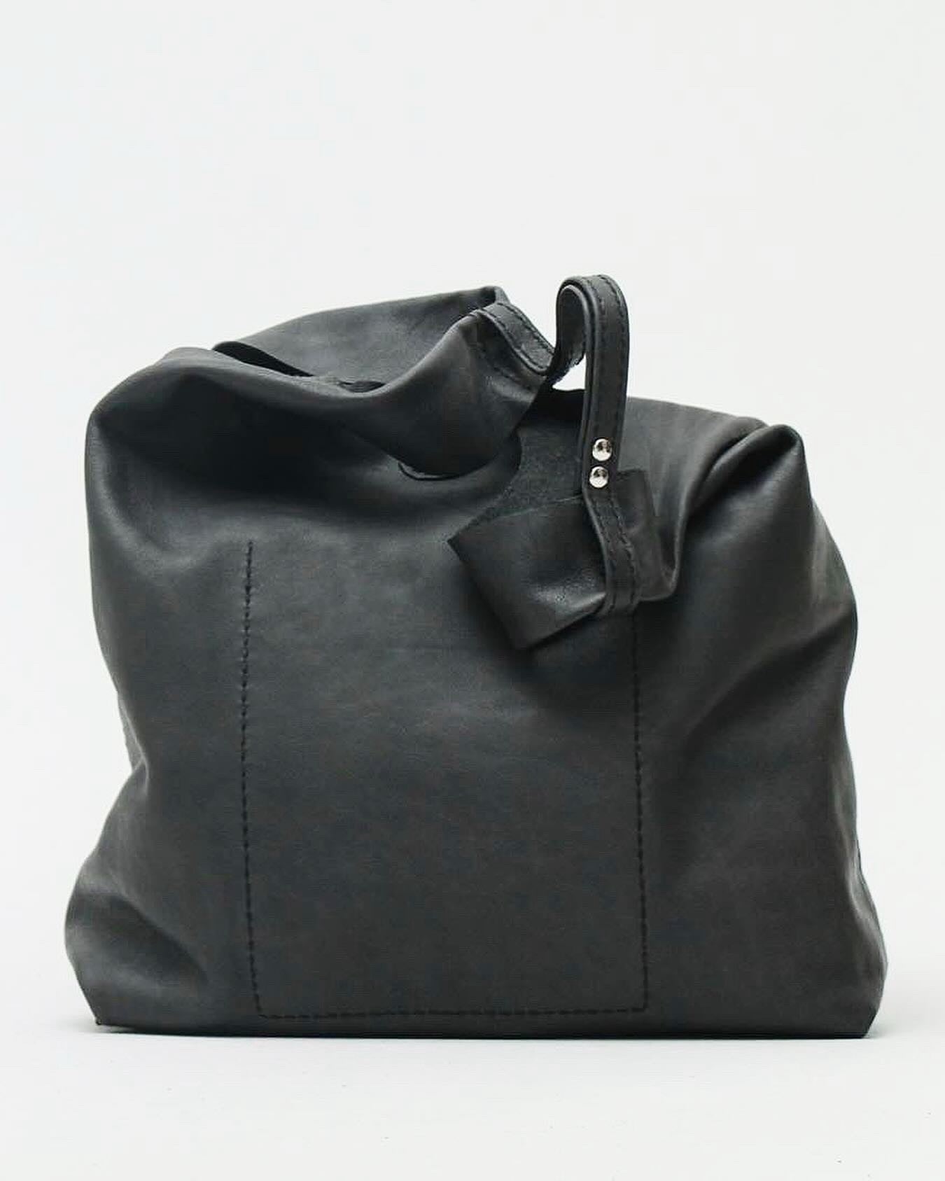 Sanna Leather Kowloon shopper bag