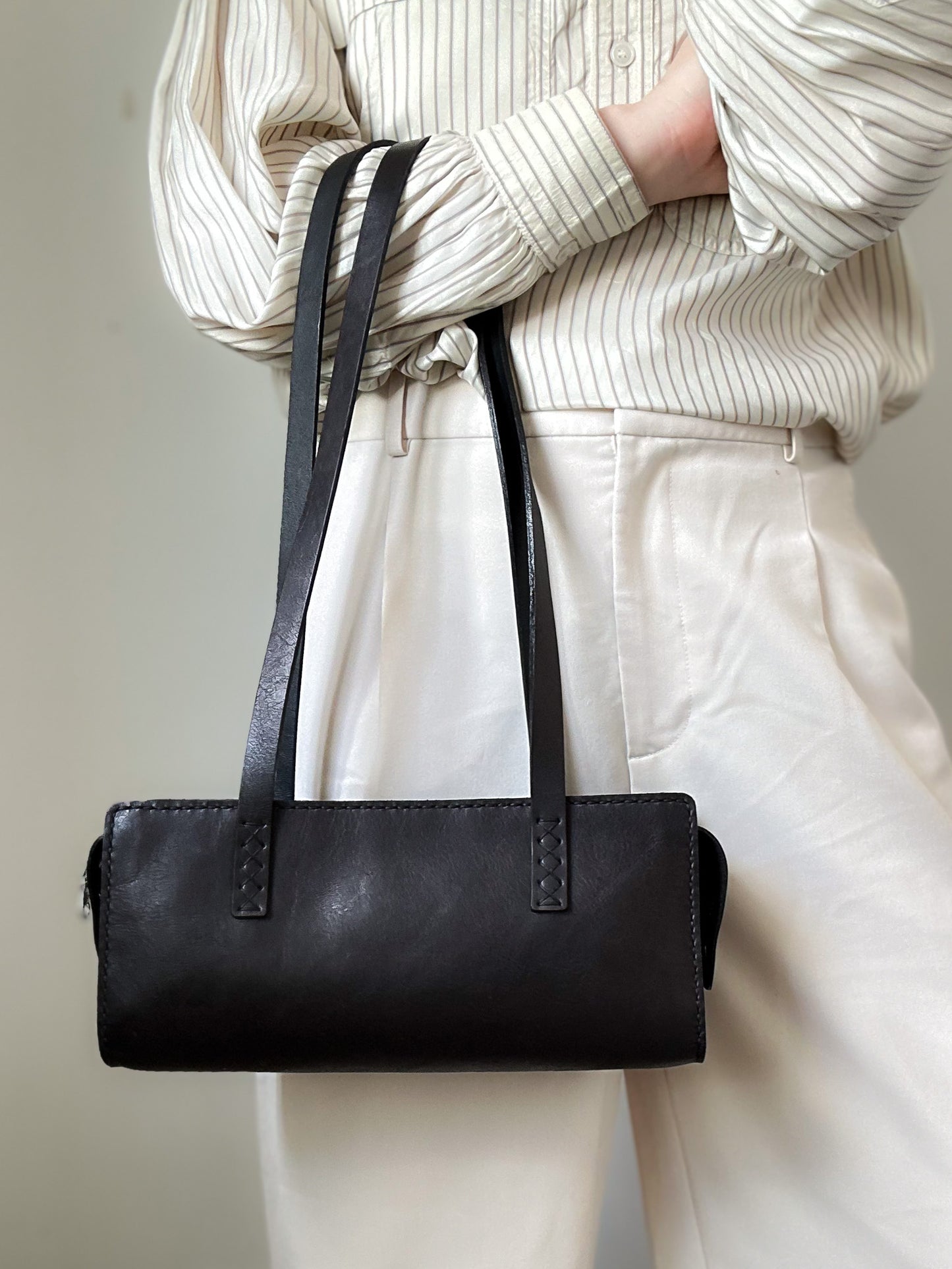 Sanna Leather Karatara handbag