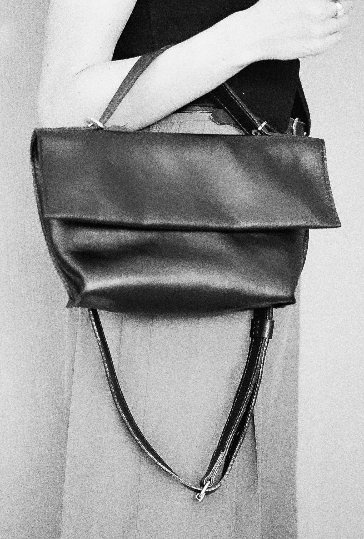 Sanna Leather Foxley handbag