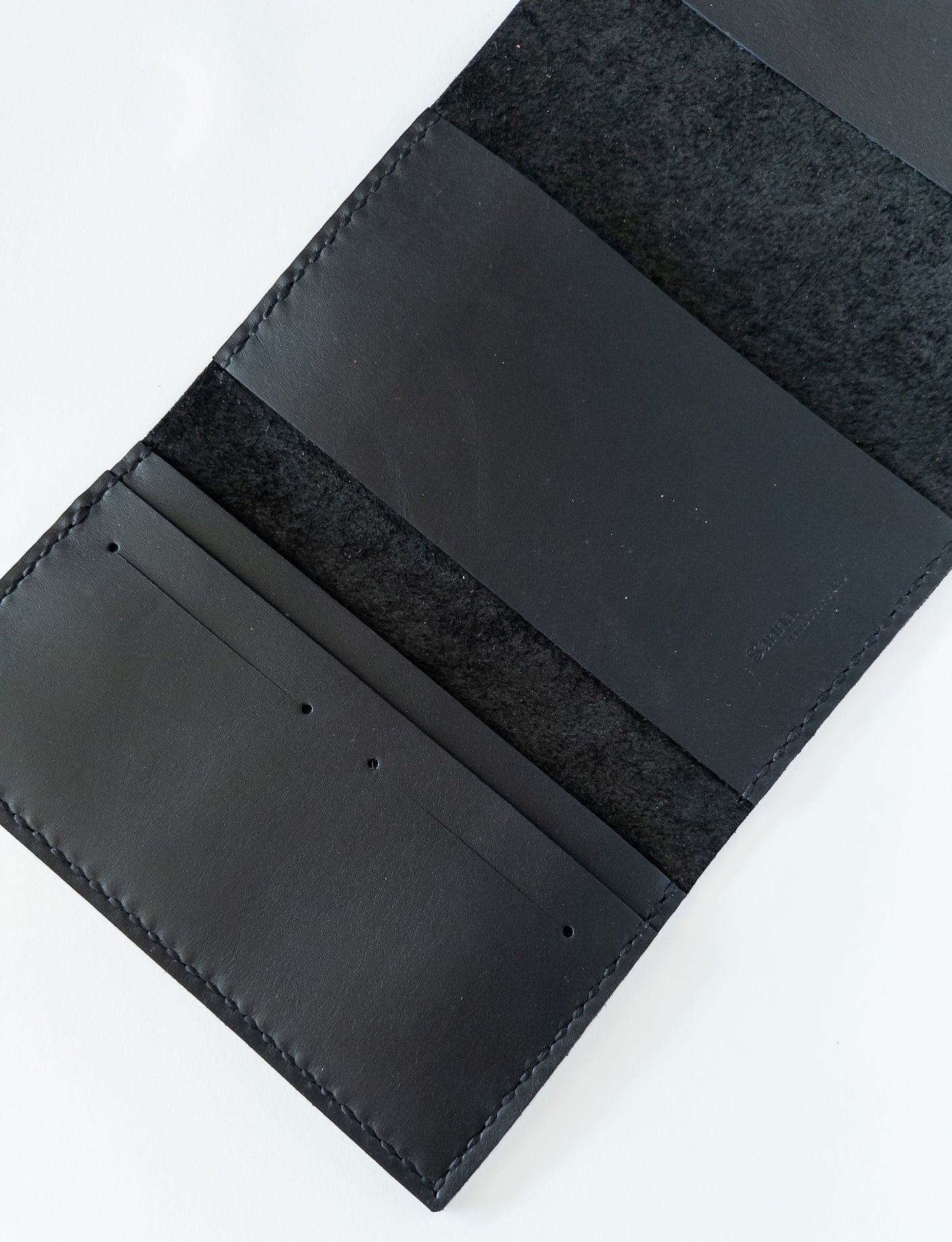 Sanna Leather Travel Wallet