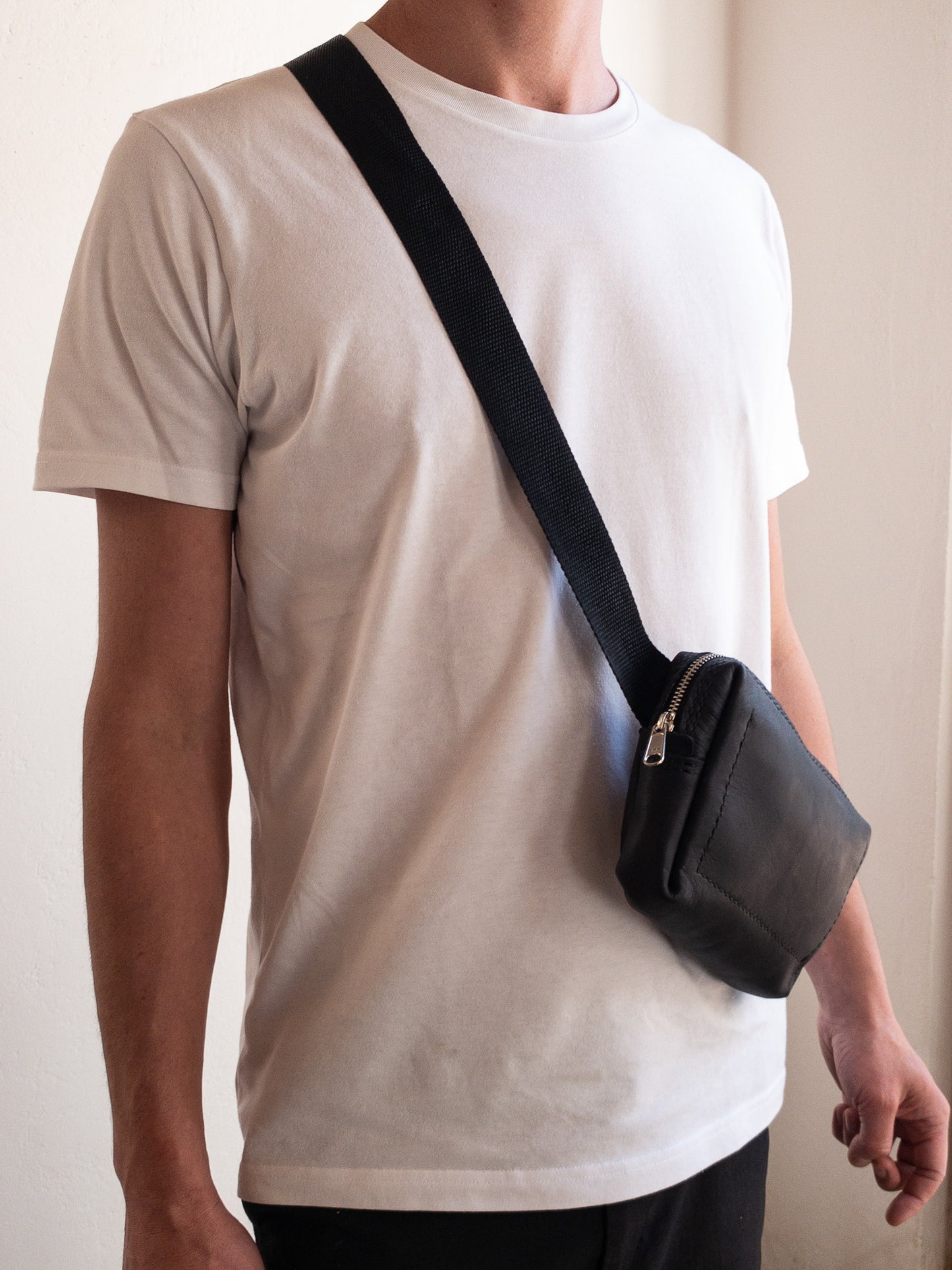 Sanna Leather Wellwood cross-body chest bag