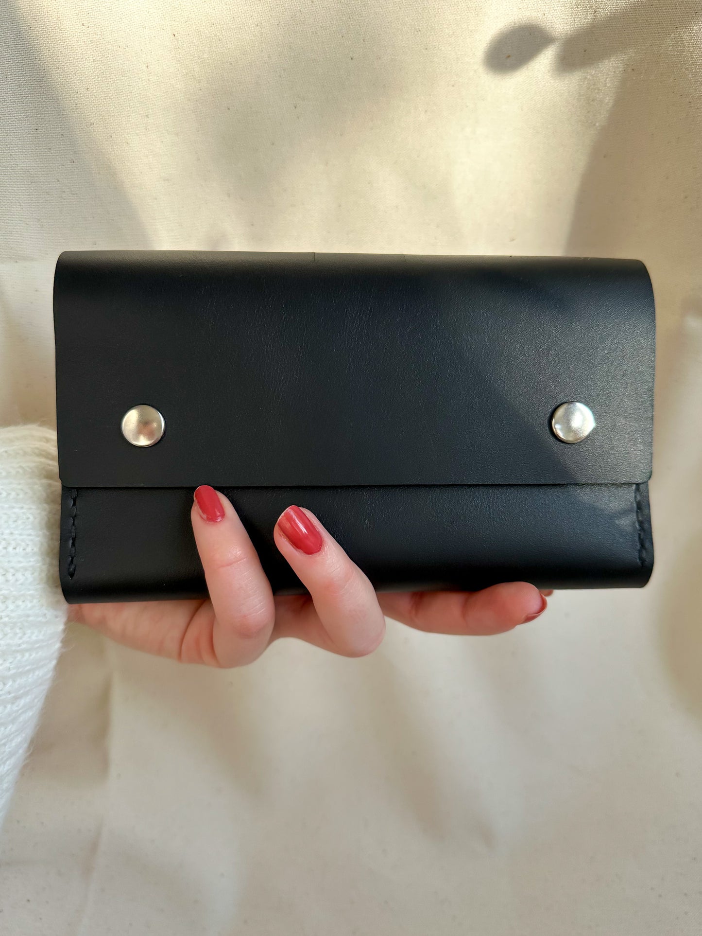 Sanna Leather Travel Wallet