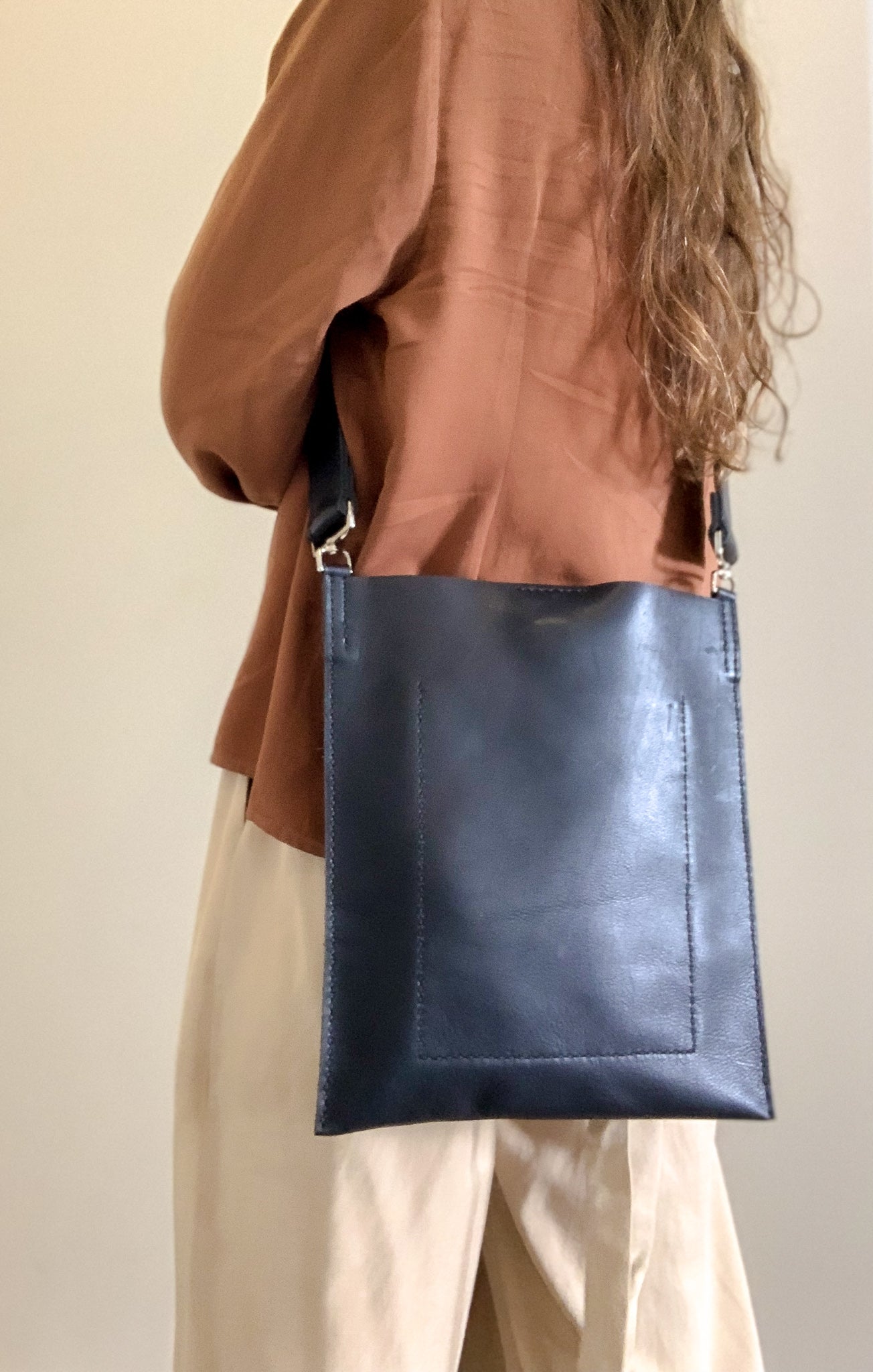 Sanna Leather Sakura cross-body sling bag