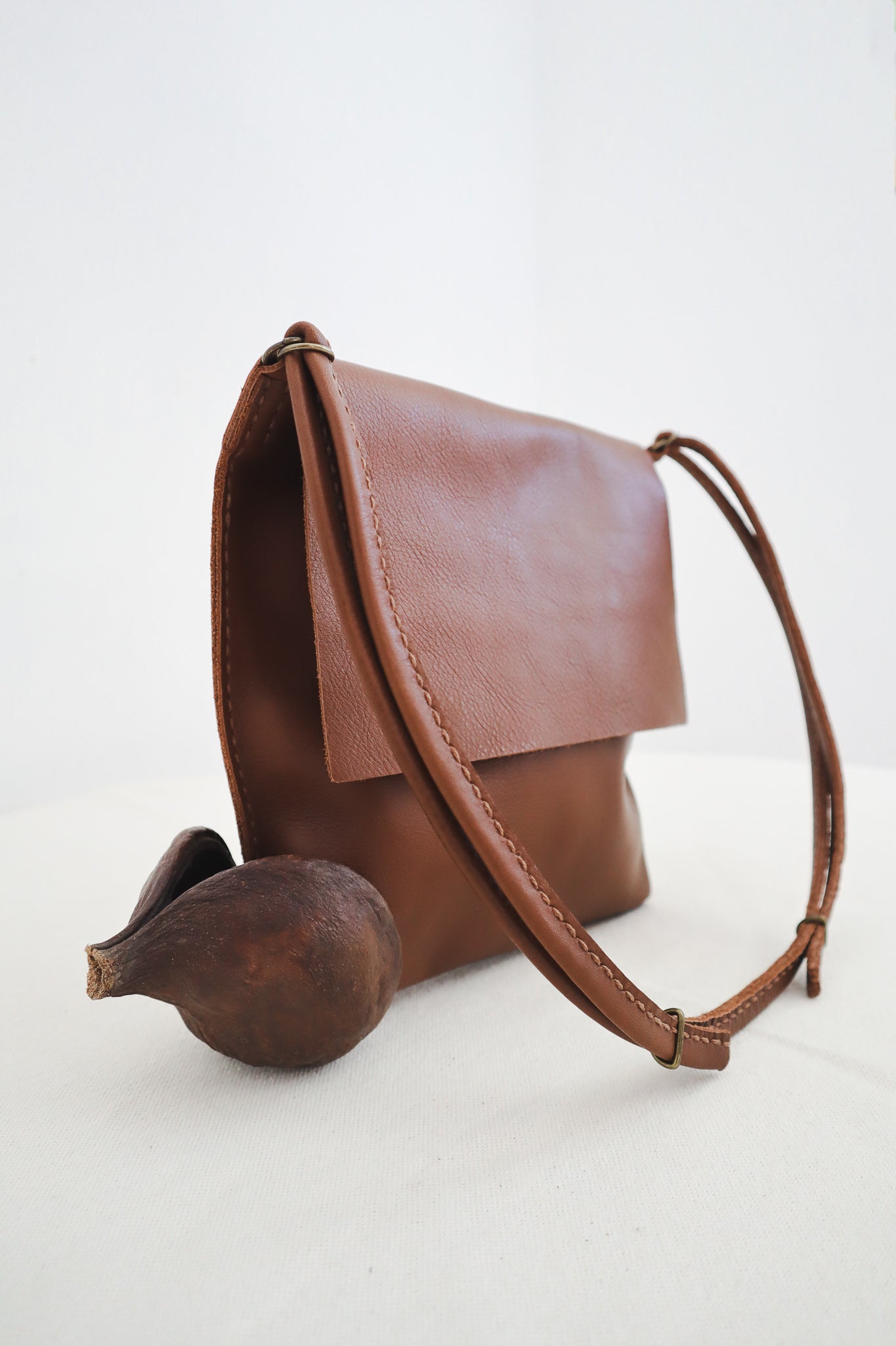 Sanna Leather Newbrown bag