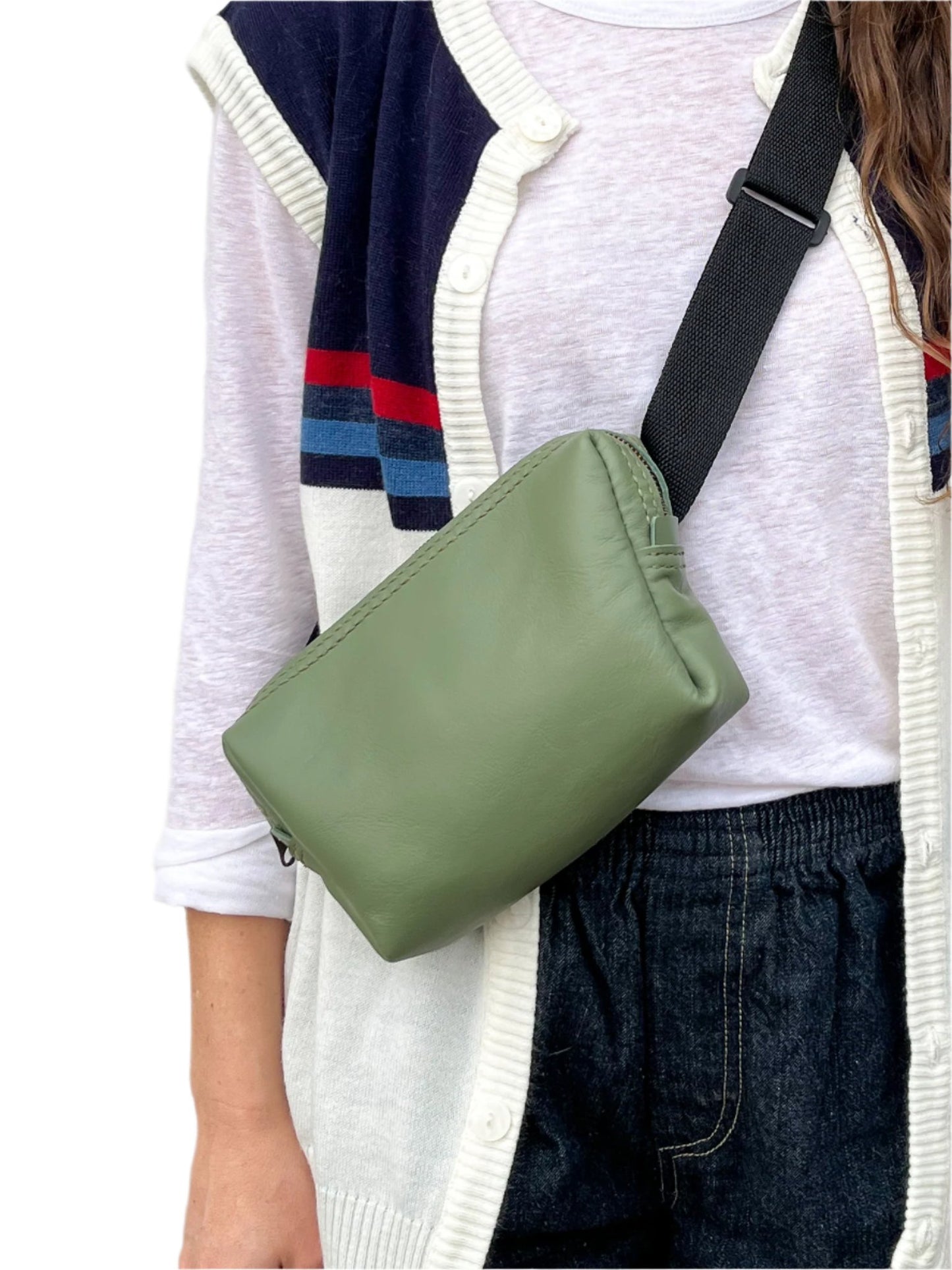 Sanna Leather Wellwood cross-body chest bag