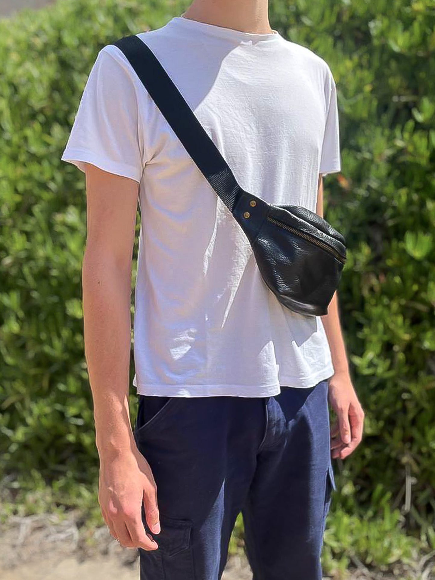 Sanna Leather George soft moonbag