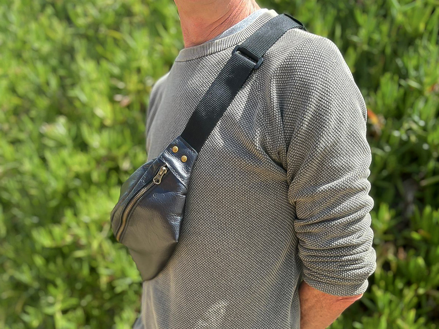Sanna Leather George soft moonbag