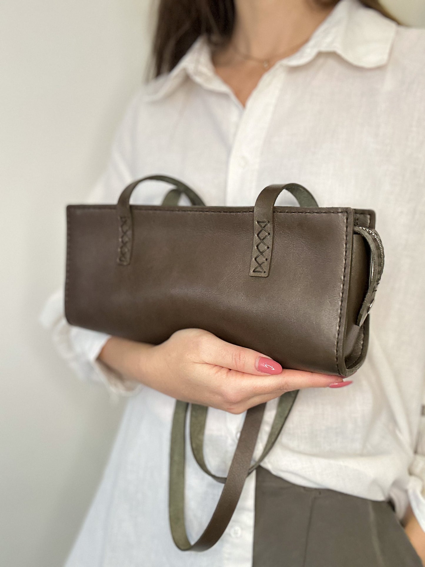 Sanna Leather Karatara handbag