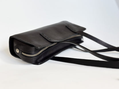 Sanna Leather Karatara handbag