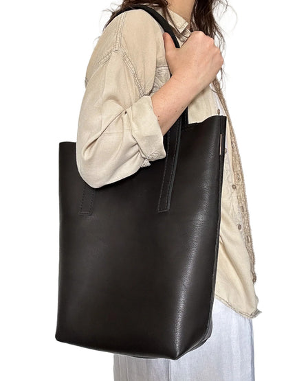 Sanna Leather Paxton go-to tote bag