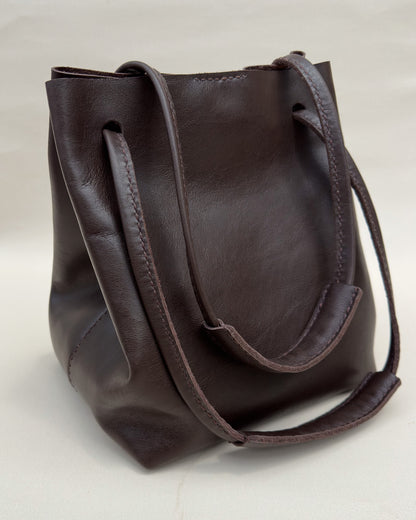 Sanna Leather Aberdeen bucket bag