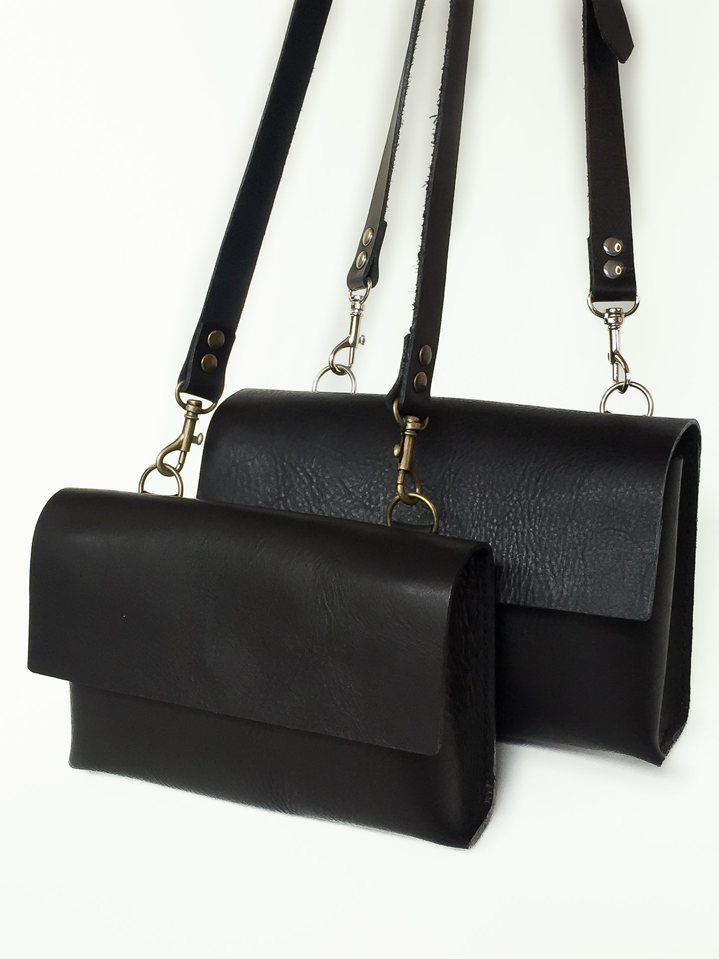 Sanna Leather Lantau Midi unisex handbag